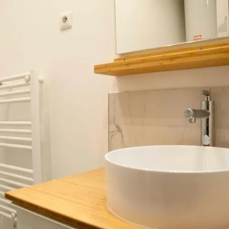 Apartamento Splendid Apt In Buttes Chaumont